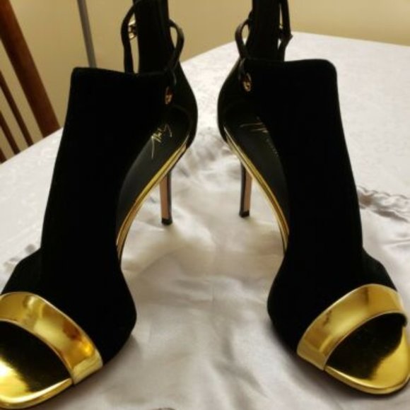 New 100% Authentic Giuseppe Zanotti sandals heels, size 37 - Picture 1 of 5